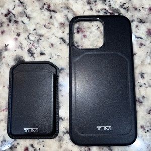 TUMI iPhone 14/15 max case with magnetic card holder